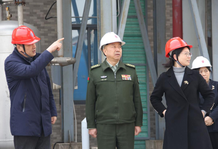常州市委常委、常州军分区大校司令员廖鹏一行来竞技宝体育调研公司党管武装相关工作